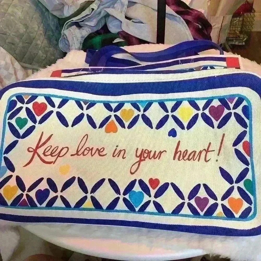 Giant Brighton Tote Shopper’s Canvas Bag Love Themed Hearts Gift New NWT - Picture 8 of 15
